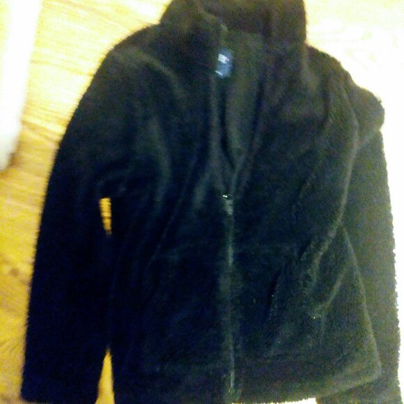 Little girl's size 7/8 Children's Place furry black jacket - Picture 3 of 7